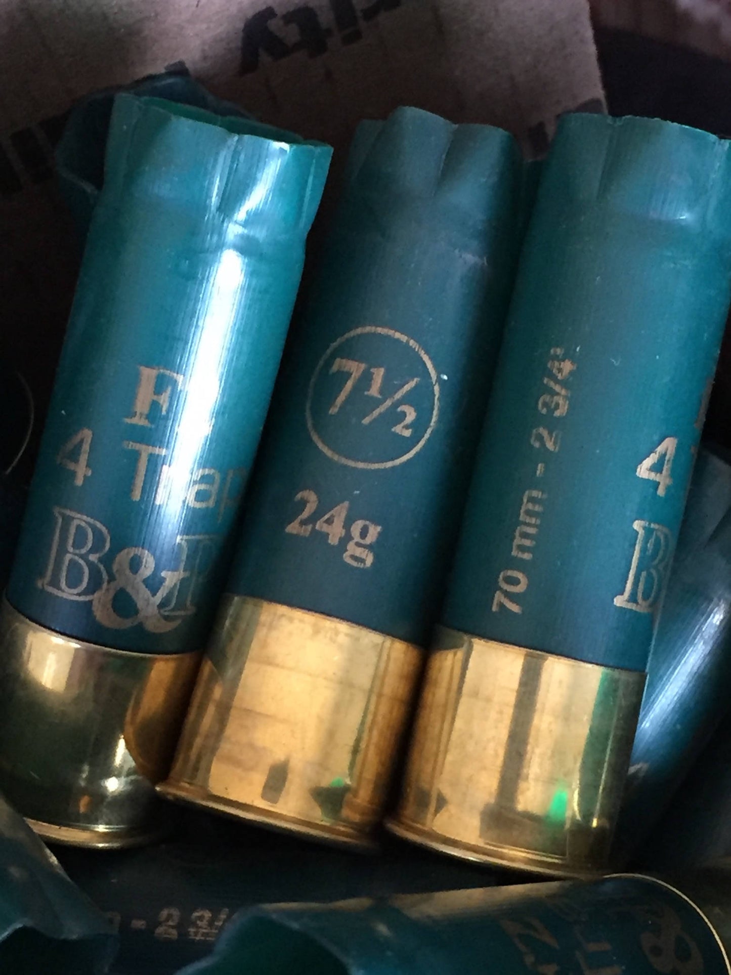Empty Shotgun Shells Green Hulls Huge Lot 200 PCS 12 Gauge Once Fired Hulls Spent Ammo Shotshells Cartridges DIY Crafts