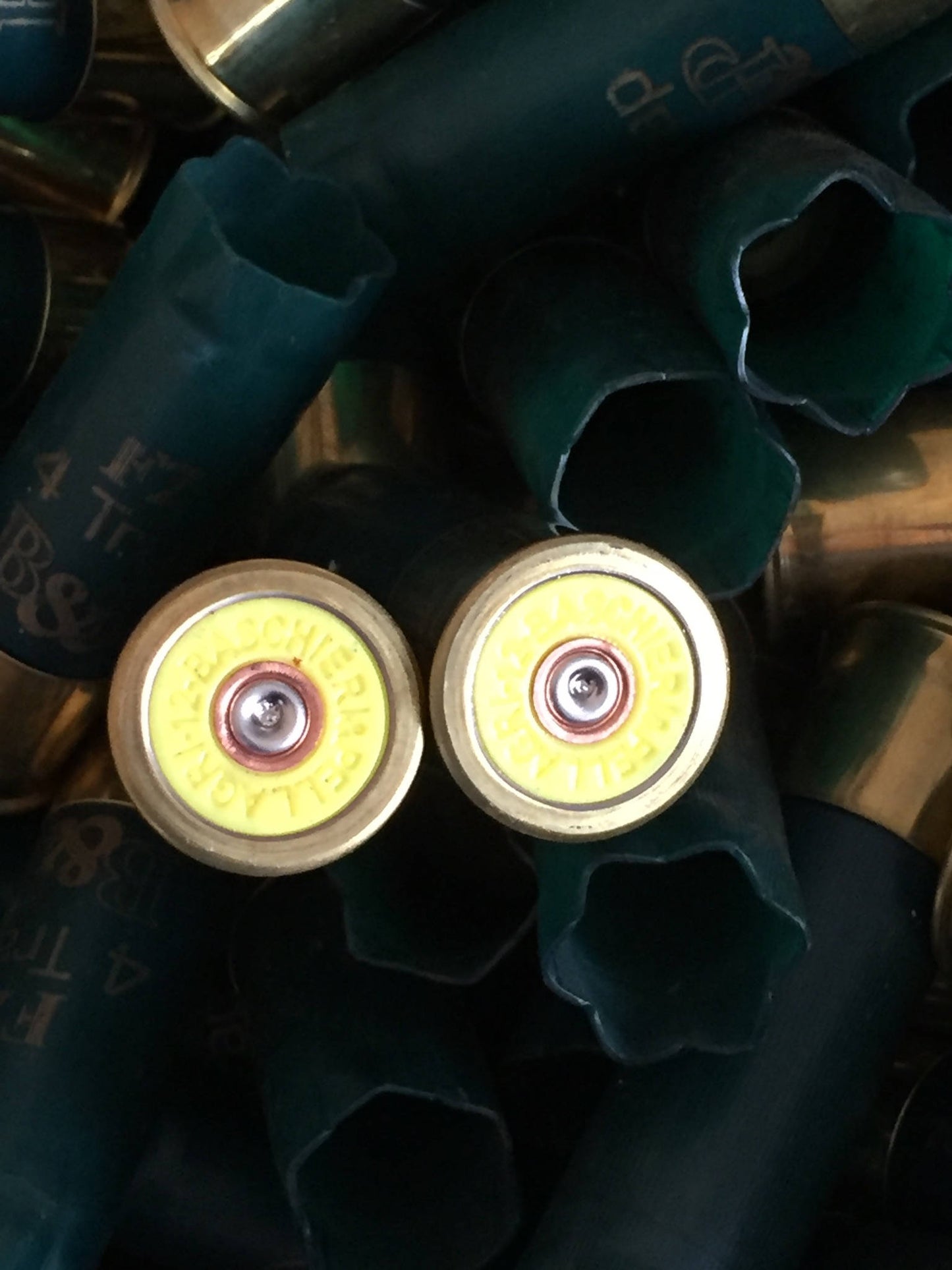 Empty Shotgun Shells Green Hulls Huge Lot 200 PCS 12 Gauge Once Fired Hulls Spent Ammo Shotshells Cartridges DIY Crafts