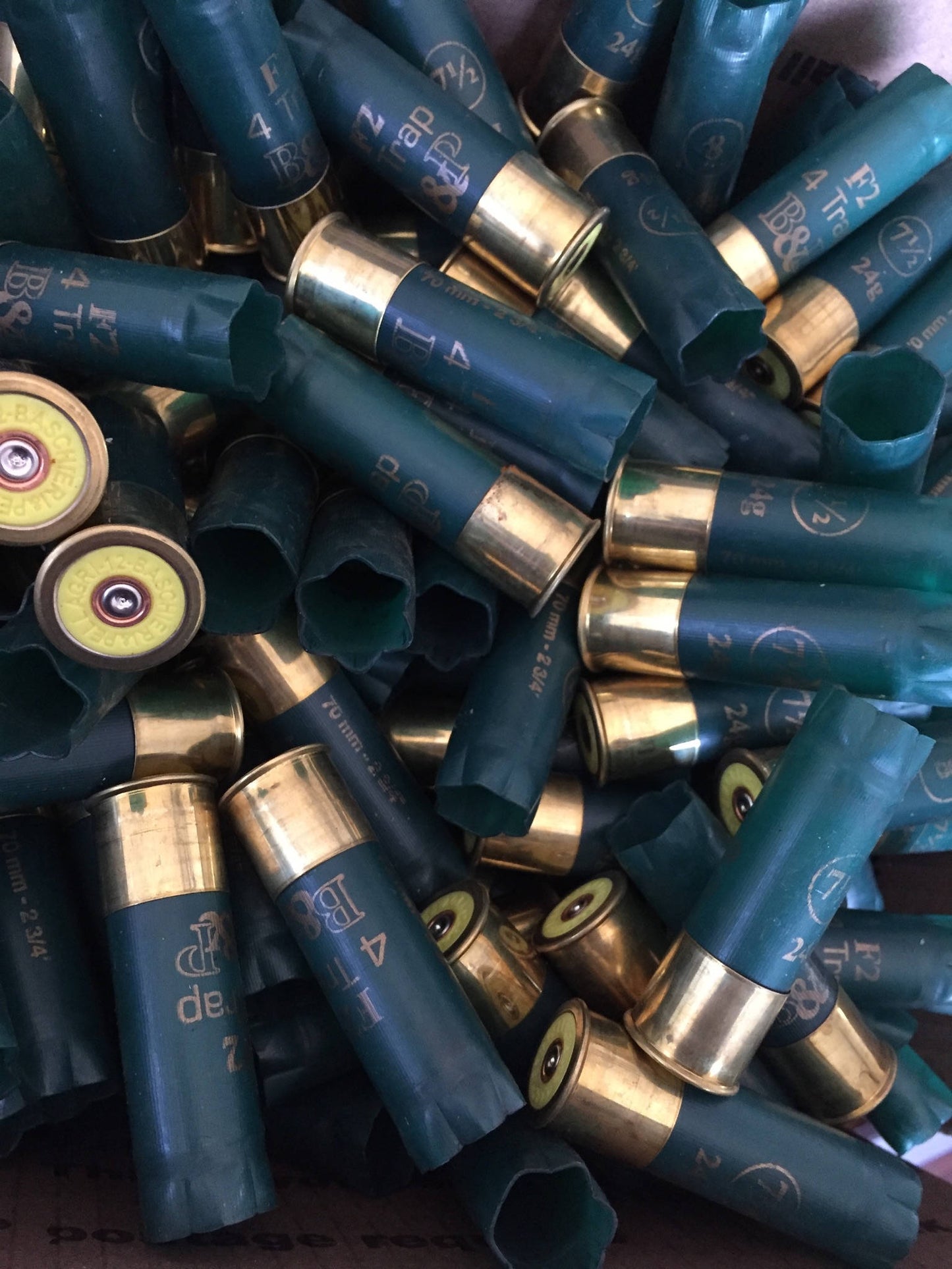 Empty Shotgun Shells Green Hulls Huge Lot 200 PCS 12 Gauge Once Fired Hulls Spent Ammo Shotshells Cartridges DIY Crafts