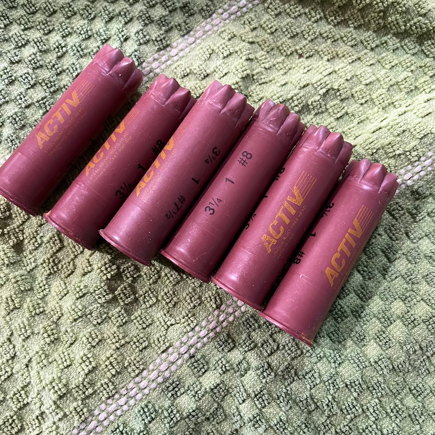 Activ Empty Mauve Shotgun Shells 12 Gauge Once Fired Used 12GA Hulls - 9pcs